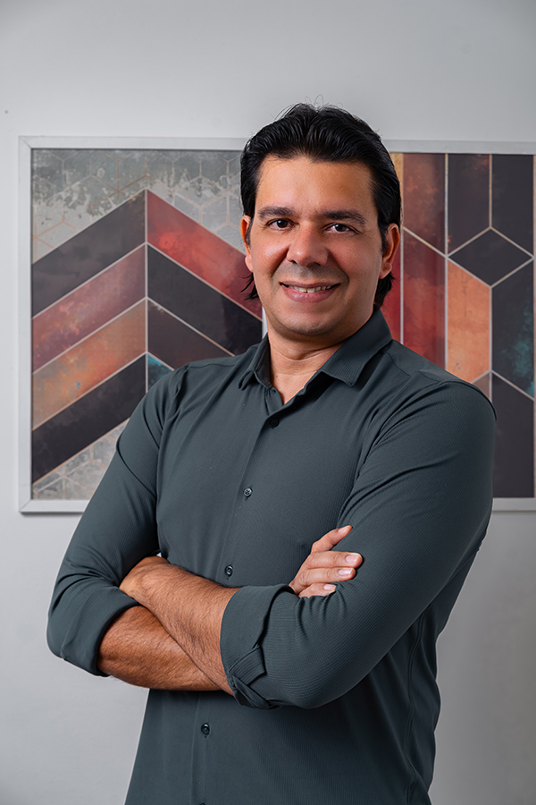 Dr. André Luis Lima Ferreira